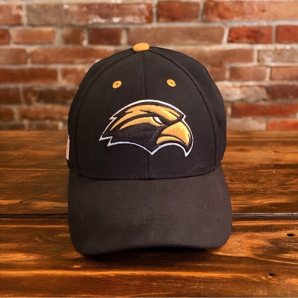 Golden Eagles Black Baseball Hat - Picture 1 of 6